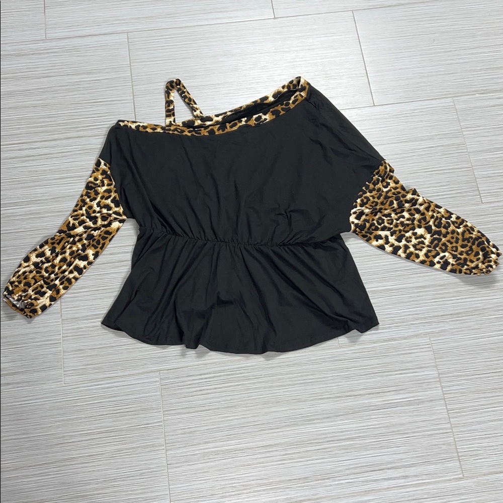 🖤 SHEIN CURVE 3X Black & Leopard Print Off-Shoulder Top - Picture 2 of 3